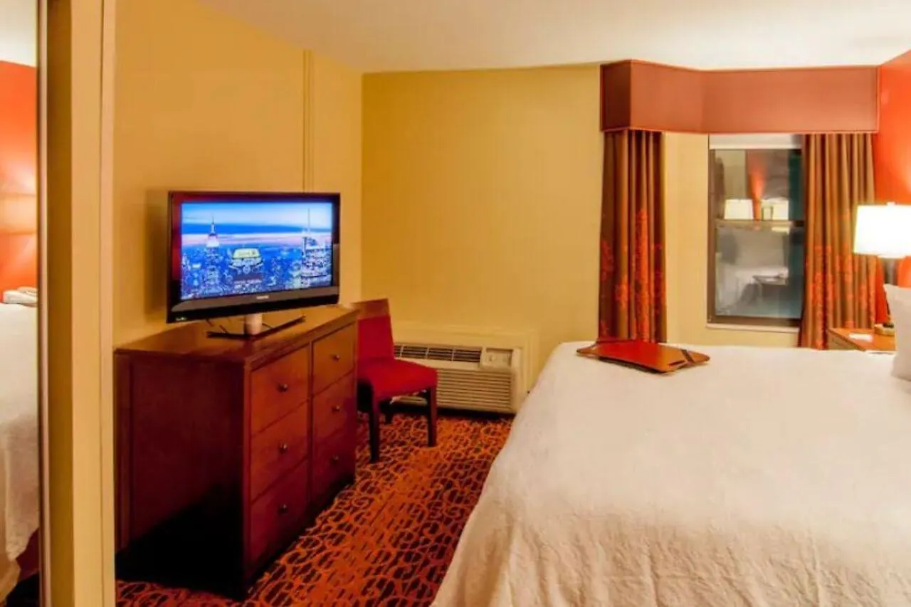 Hampton Inn & Suites Tampa-North Tampa