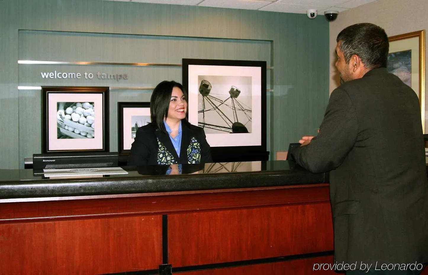 Hampton Inn & Suites Tampa-North Hotel